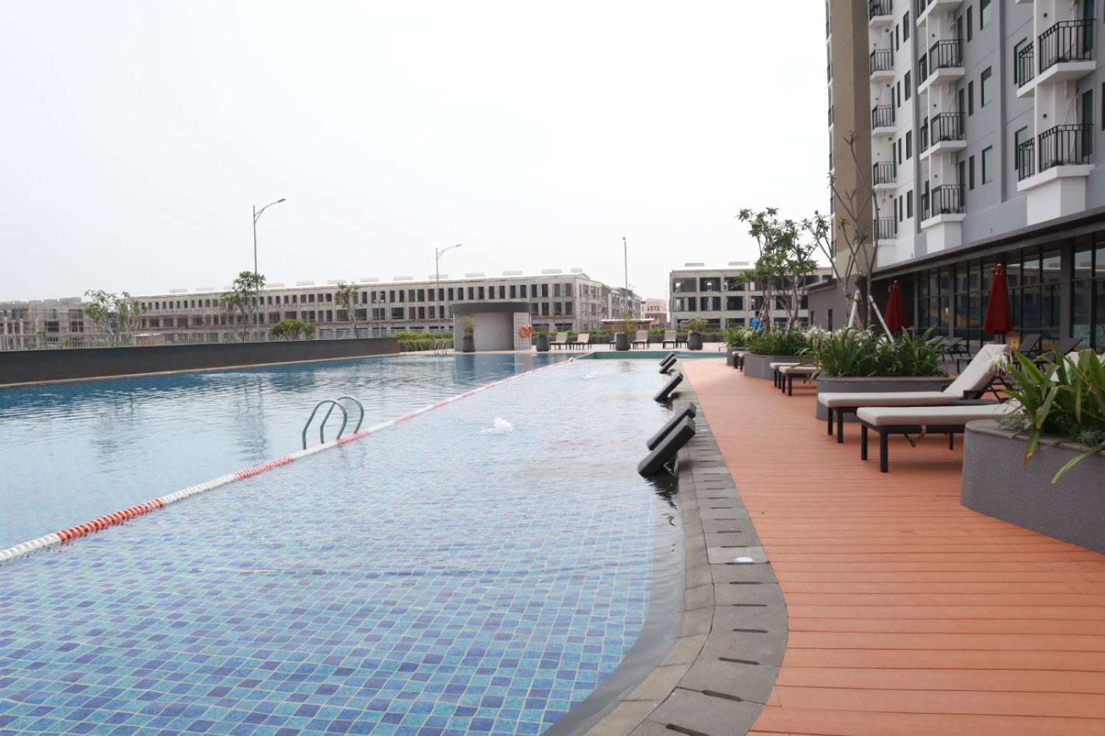 Hotel Osaka Pik2 当格浪 外观 照片